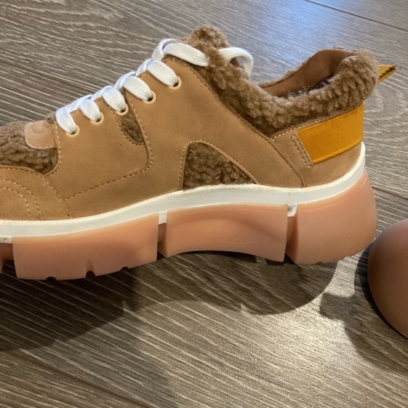 New Seychelles I’ll Be there Leather Shearling Neutral Boho Athleisure Sneaker - Picture 7 of 14